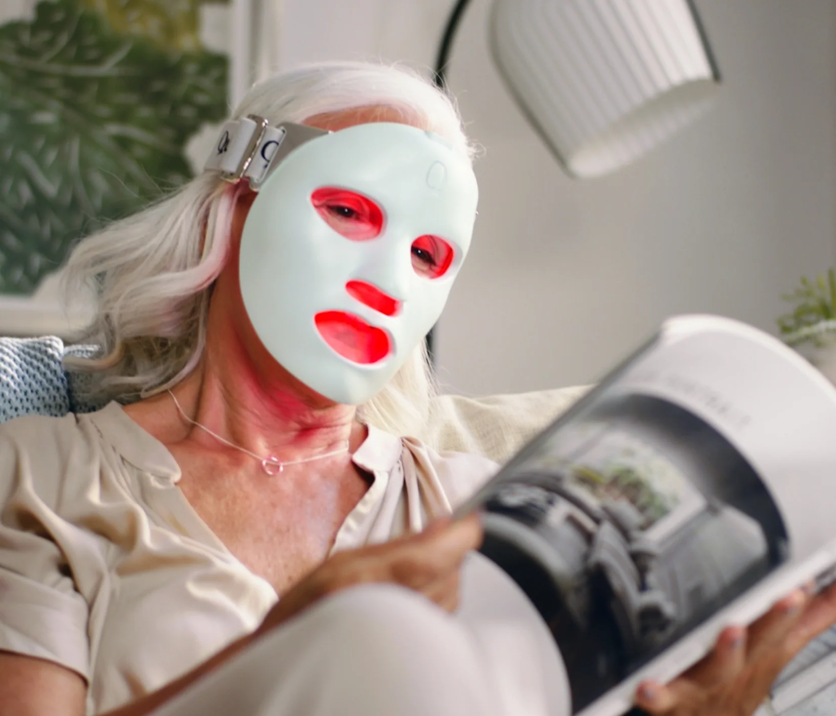 Q-Rejuvalight Pro-Facewear - Image 4
